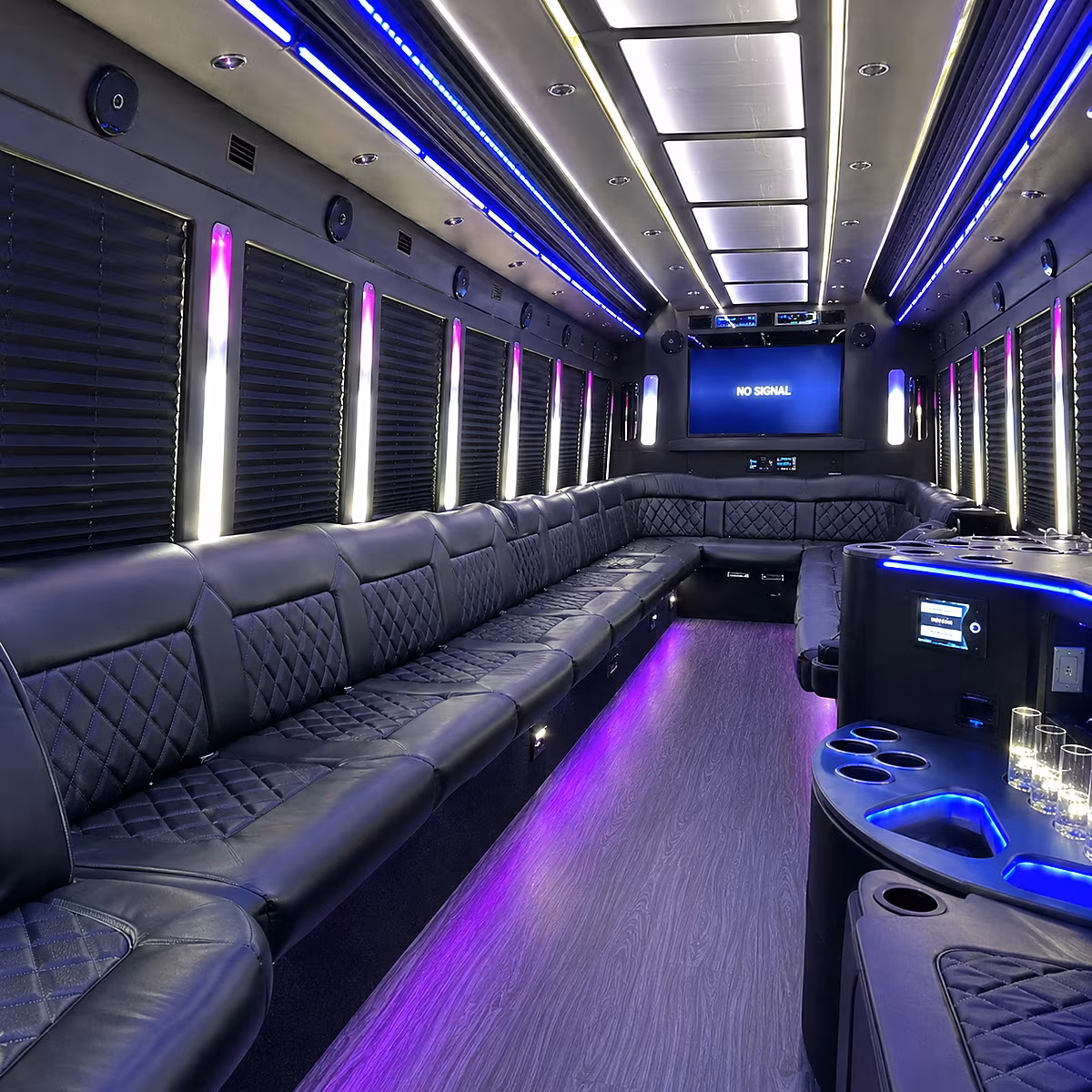 highland 30 passenger party bus inside